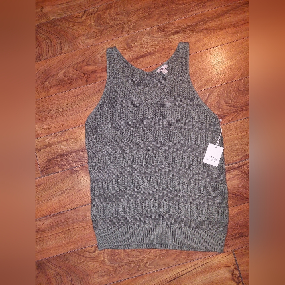 Ana Sweater Tank womens green large NWT